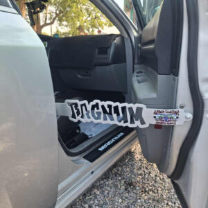 Dodge Magnum Front Door Props