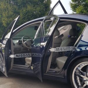Nissan Front Door Props